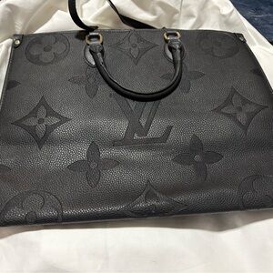 LV OnTheGo Bag